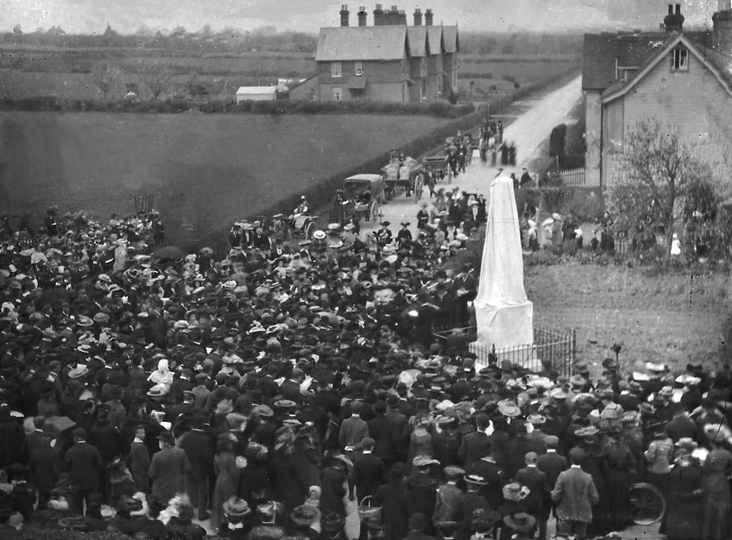 E02 Dedication of  Martyrs Memorial-1905.jpg (245.8KB; 1442x1063 pixels)